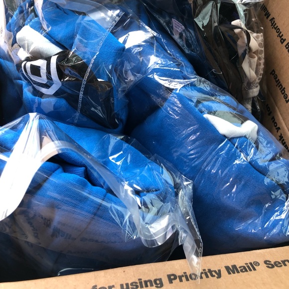 NWT❗️PINK Over-sized Hoodie - Picture 5 of 6